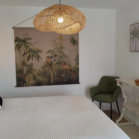 Casa Fuerte Y Levamt アパート
